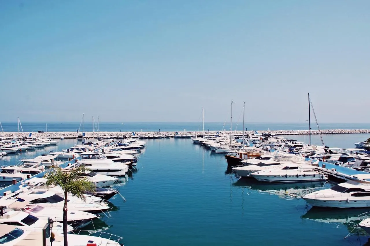 First Line Luxury Penthouse, Puerto Banus, Marbella Apartment