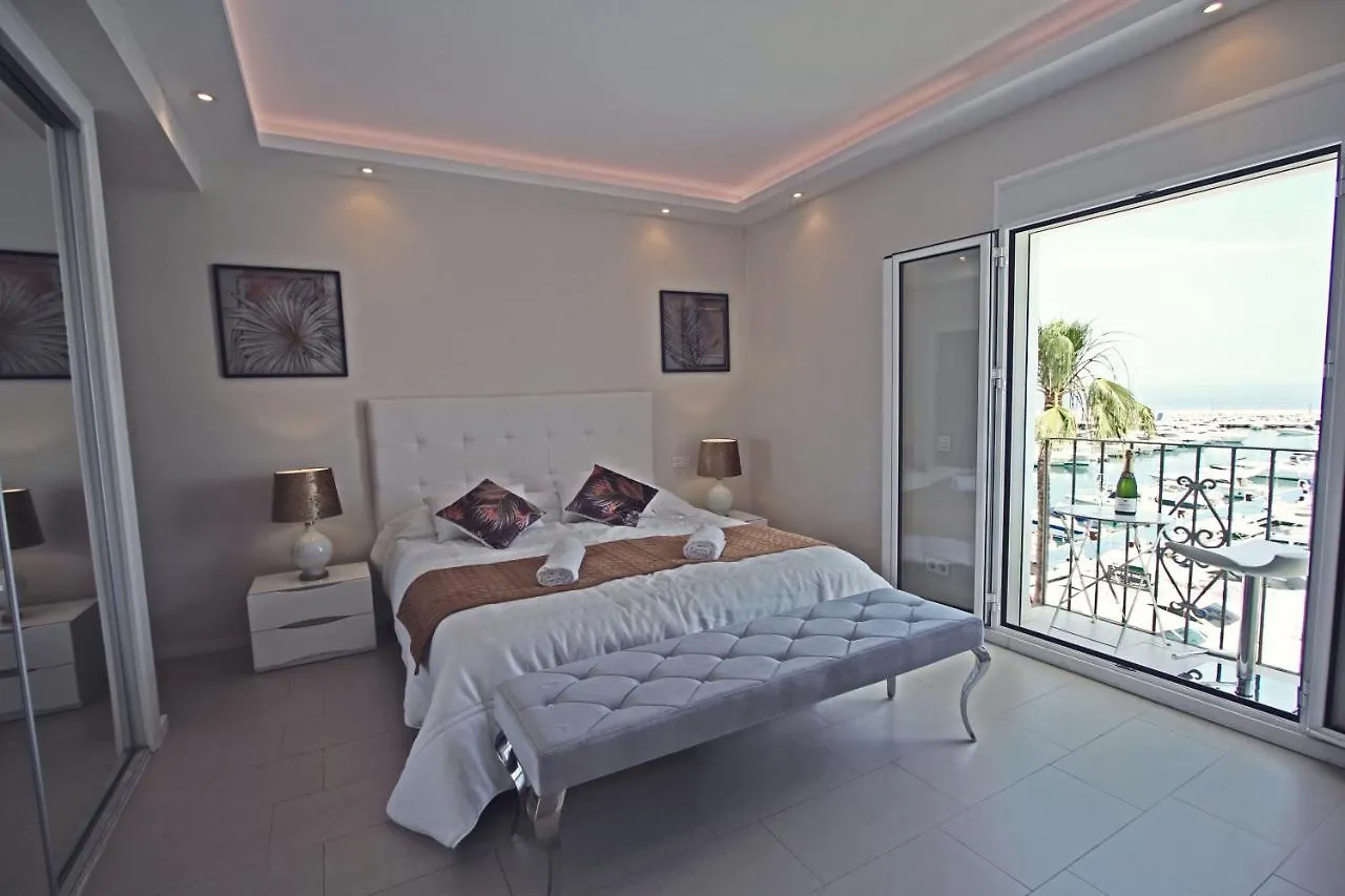 First Line Luxury Penthouse, Puerto Banus, Marbella Apartment