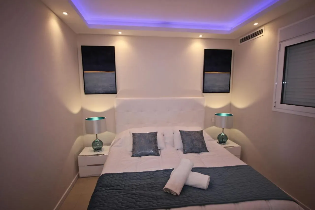 First Line Luxury Penthouse, Puerto Banus, Marbella Apartment 0*,